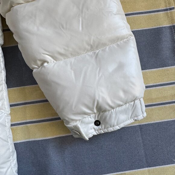 Moncler Mairefur Short Down Jacket White - Picture 11 of 11